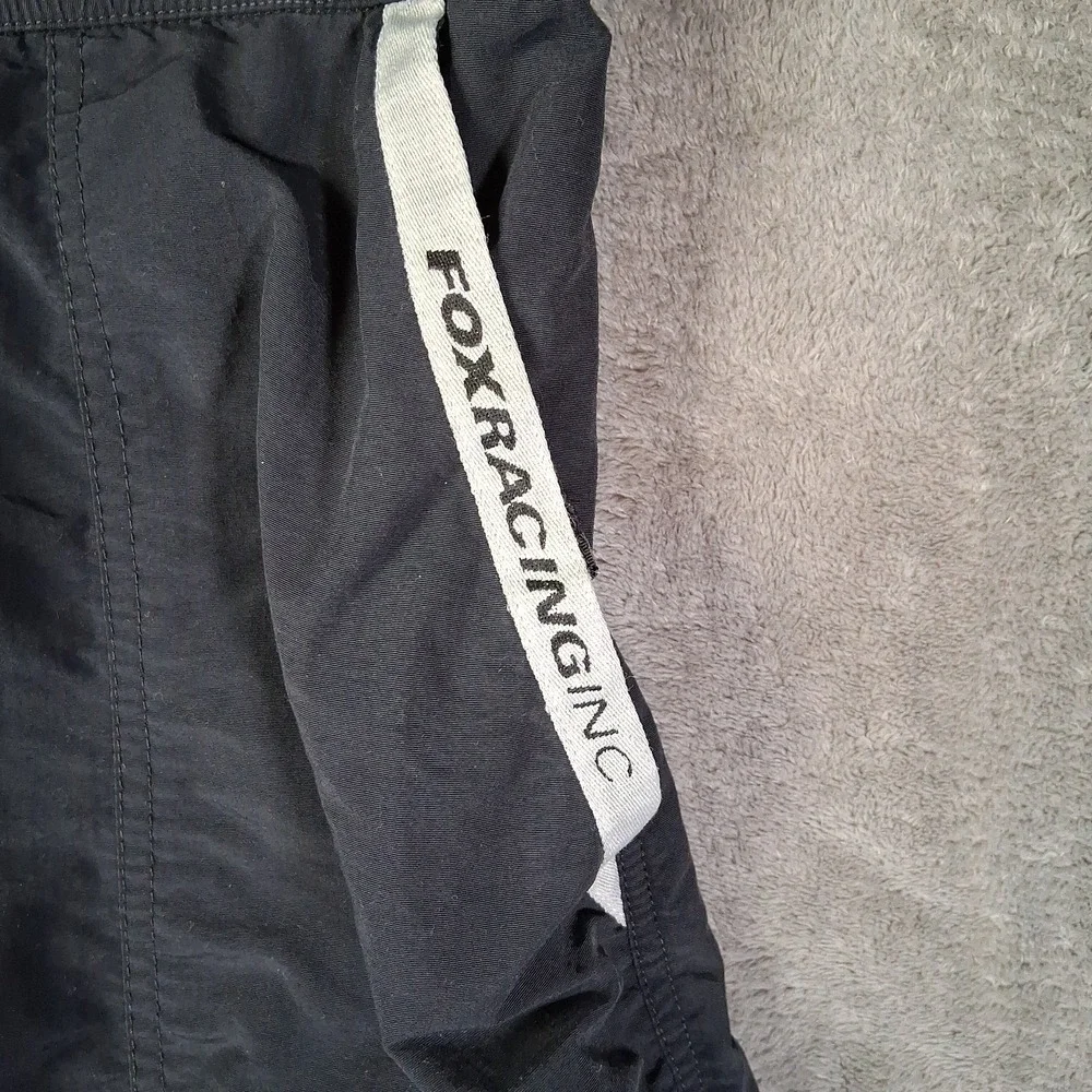 Fox Racing Shorts Mens Size Medium Black Inseam 11 Crotch‎ Comfort Embroidered